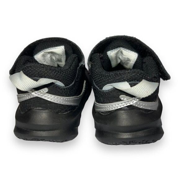 Nike Team Hustle D10 Black / Silver CW6737-004 Toddler 7 - Picture 5 of 11